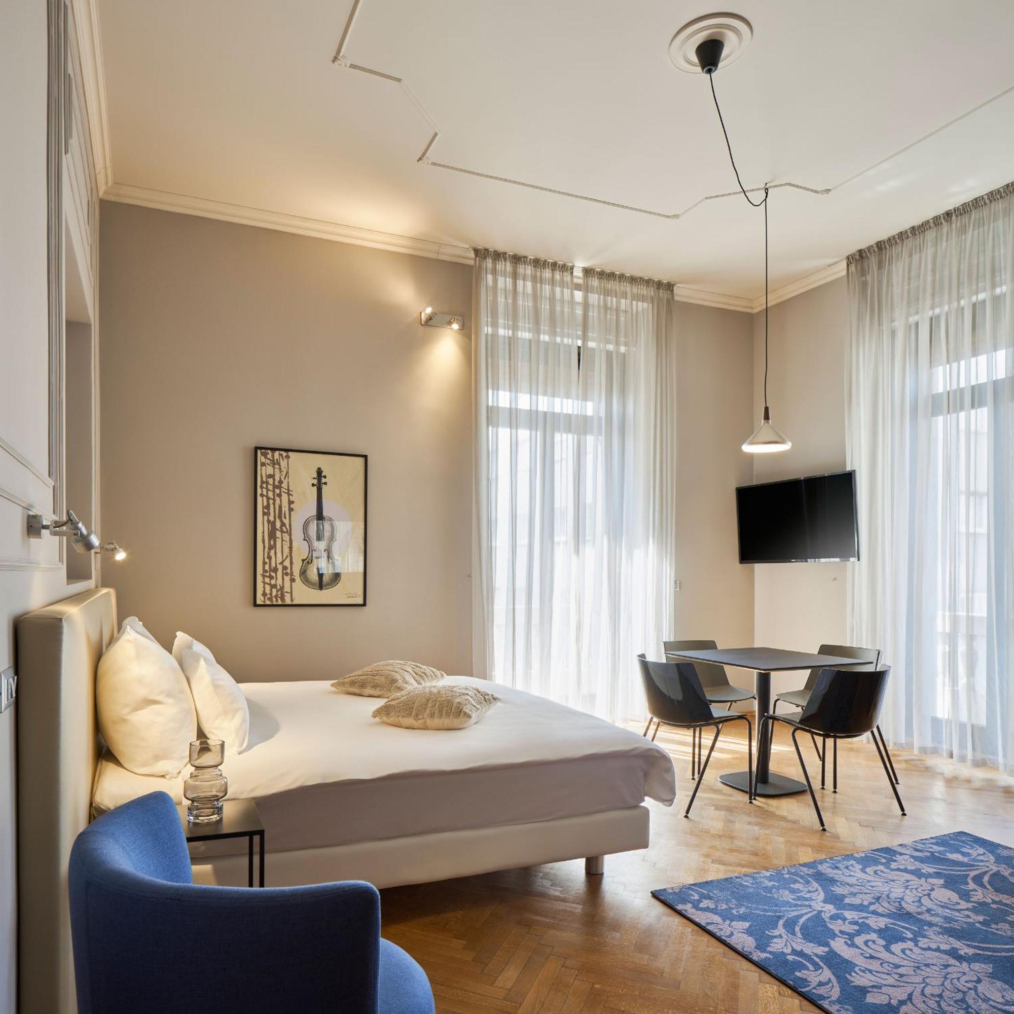 Urbanauts Beletages Sonata Apartment Trieste Bagian luar foto