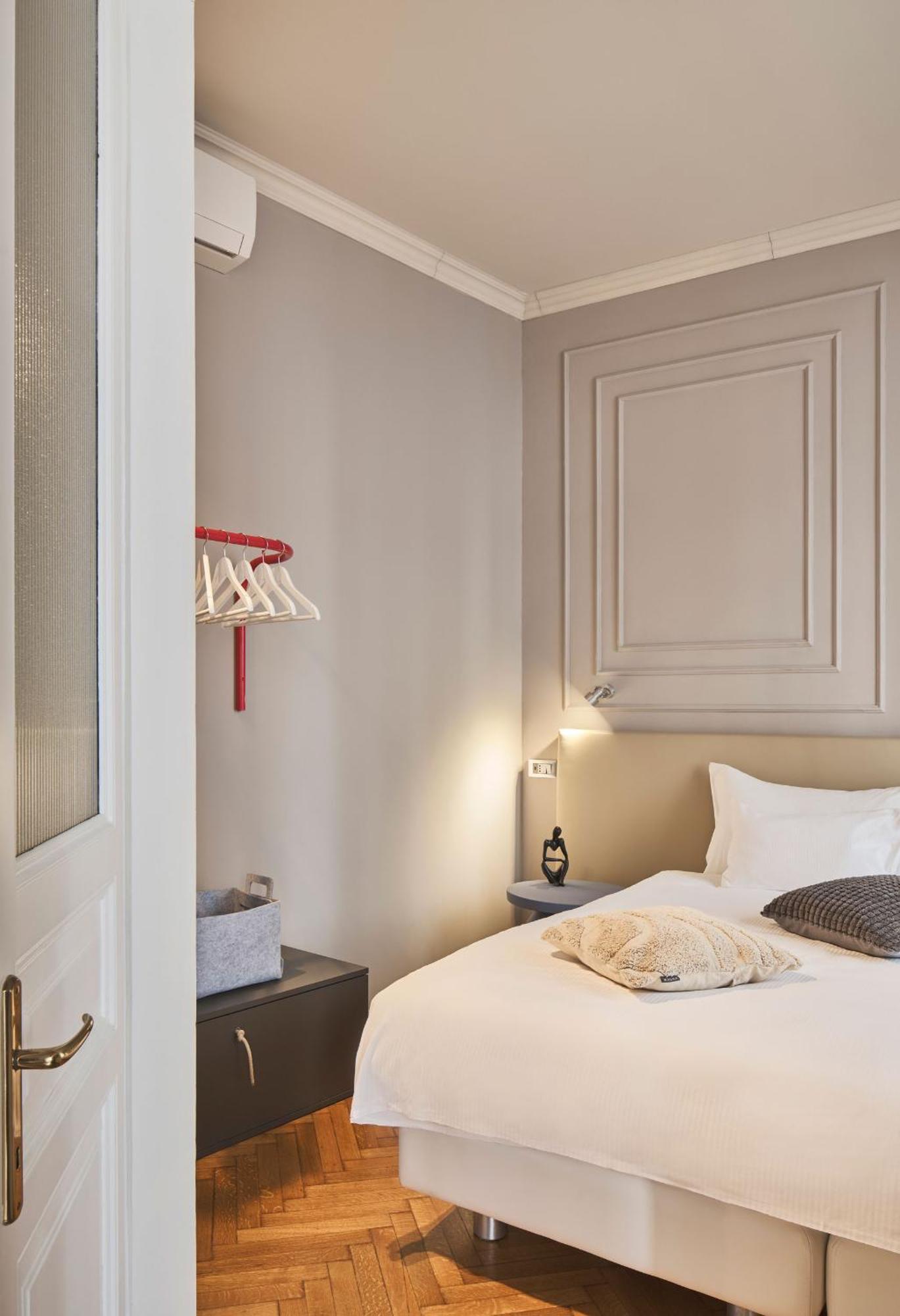 Urbanauts Beletages Sonata Apartment Trieste Bagian luar foto